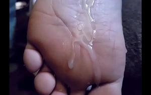 Cum enveloping over my dirty little feet while i'm passed out