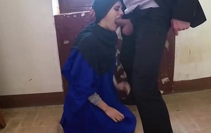 Hijab wearing beauty fucks a giving dick for extra cash
