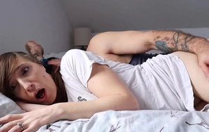 Stepdad accidentally mistakens stepdaughter as wife, leaving her creampied.