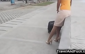 Traveler bonks a filipina do a disappearing act attendant!